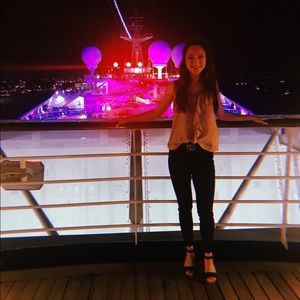 Meet your Posher, Kaylee